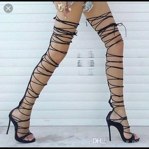 ⚡️Statement heels⚡️